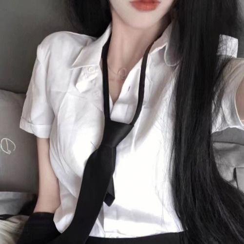 情谜艾曼纽